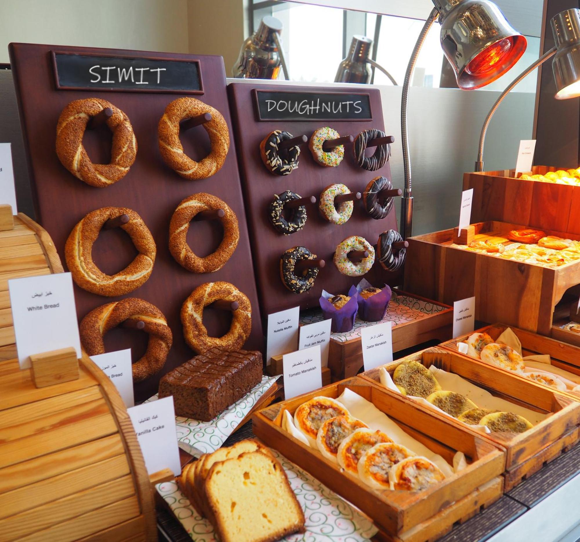 Doubletree By Hilton Doha Old Town Hotel Exterior photo Simit and doughnuts
