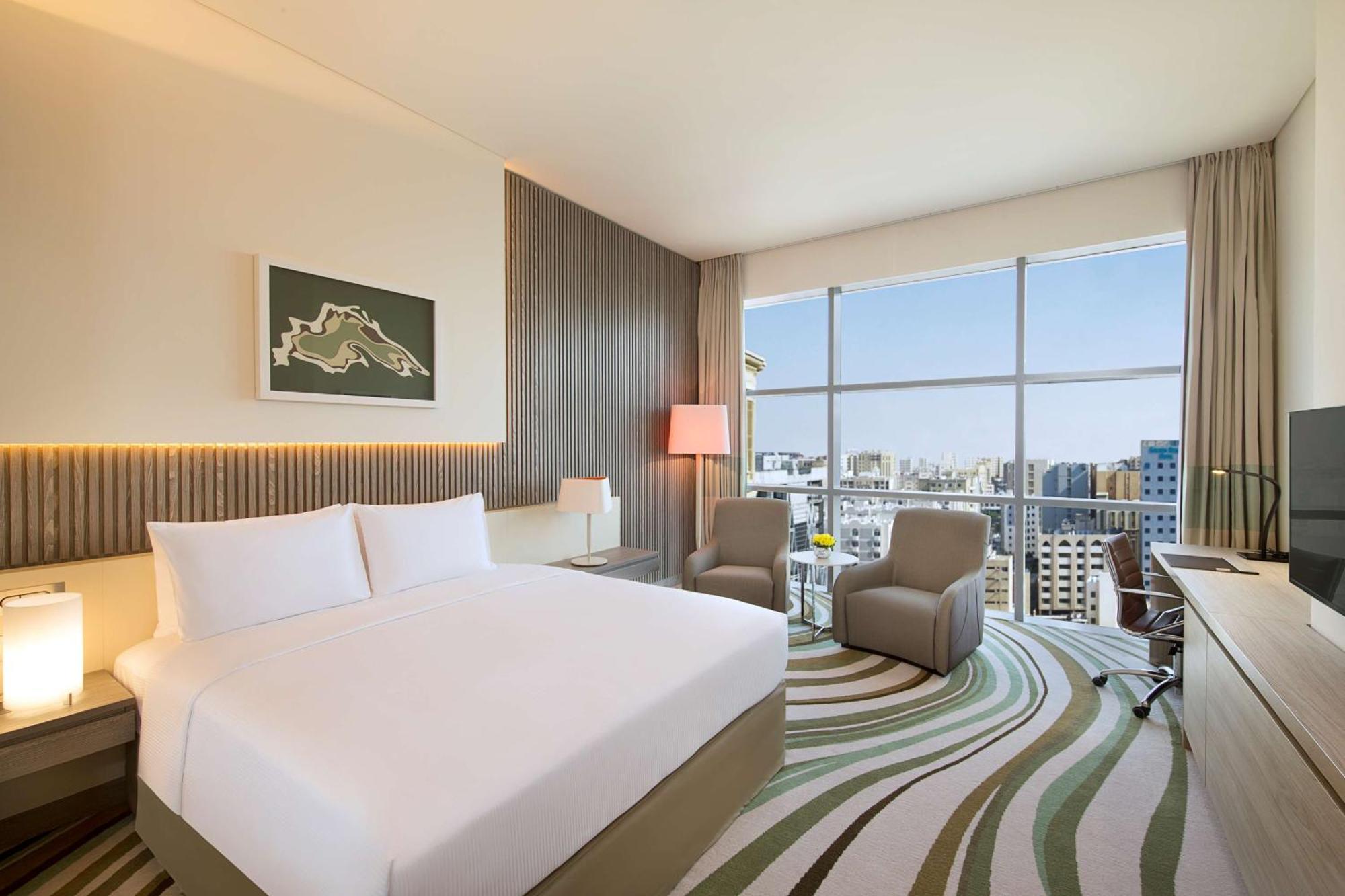 Doubletree By Hilton Doha Old Town Hotel Exterior photo Deluxe Room