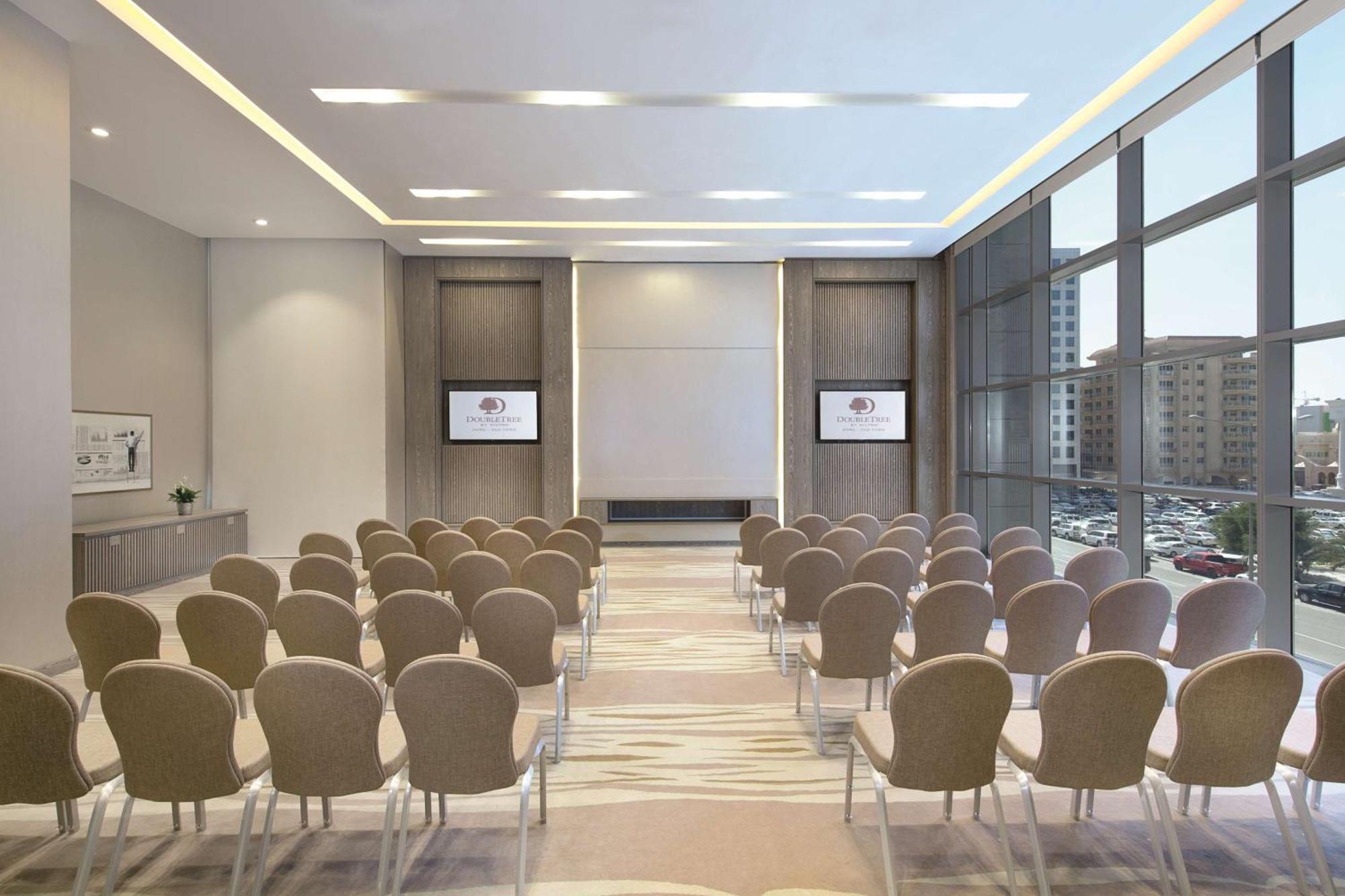 Doubletree By Hilton Doha Old Town Hotel Exterior photo Meeting room